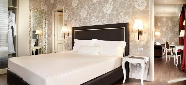 Hotel Sina De La Ville:  MILAN - Lombardia