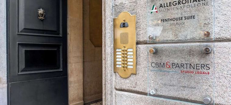 Allegroitalia Penthouse Montenapoleone Milan - Lombardia: Photo 