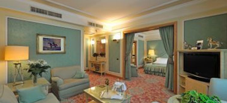 Hotel Royal Garden:  MILAN