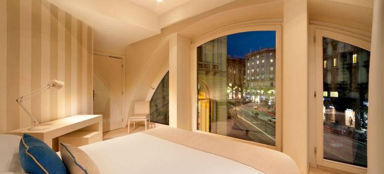 Hotel Via Orefici:  MILAN