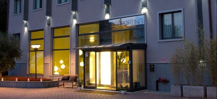 Hotel Sporting Cologno:  MILÁN