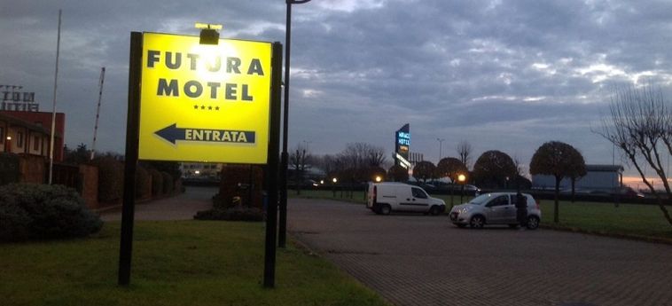 Hotel Futura Motel:  MILÁN