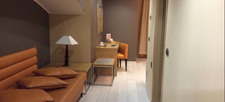 Hotel Futura Motel:  MILAN