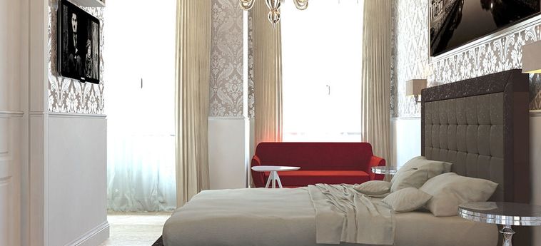 Hotel Duomo Rooms:  MILAN