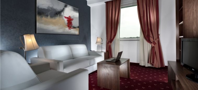 Shg Grand Hotel Milano Malpensa:  MILÁN
