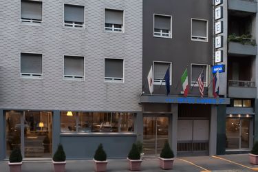 Hotel Gamma:  MILAN