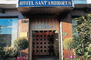 Hotel Sant' Ambroeus:  MILAN