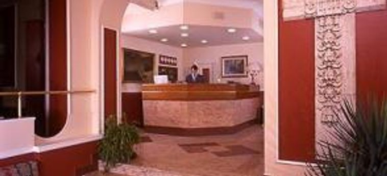 Hotel Garda:  MILAN