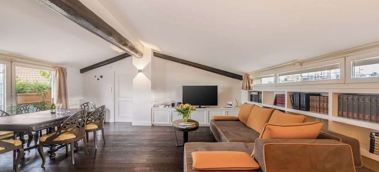 Allegroitalia Penthouse Montenapoleone Milano - Lombardia: Foto 