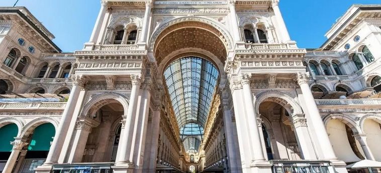 Hotel Galleria Vik Milano:  MILANO
