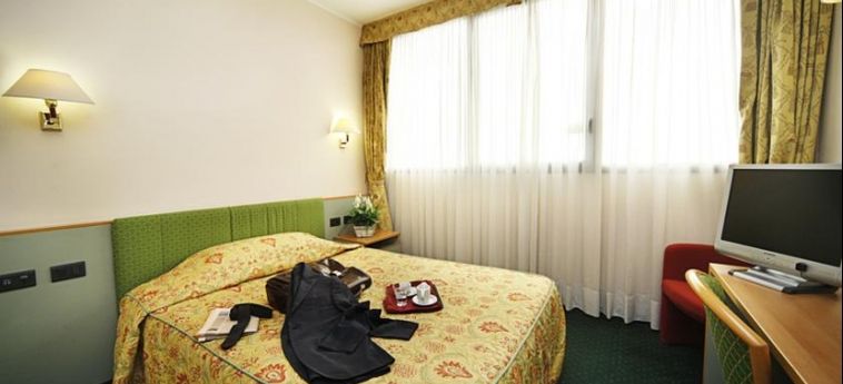 Rege Hotel & Residence:  MILANO