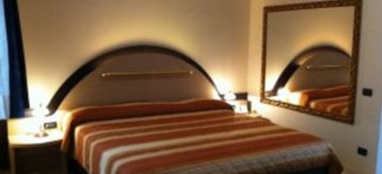 Hotel Motel Autosole 2 S.r.l.:  MILANO