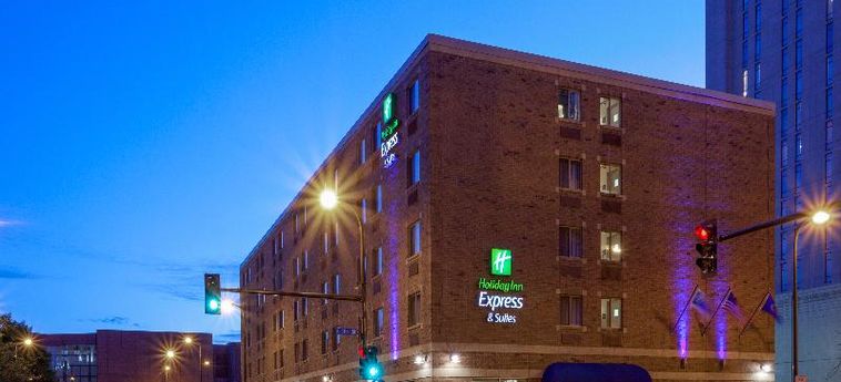 Hotel Holiday Inn Express Downtown Convention Center:  MINNEAPOLIS (MN)
