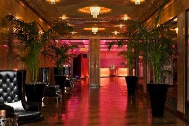 Hotel W Minneapolis- The Foshay:  MINNEAPOLIS (MN)