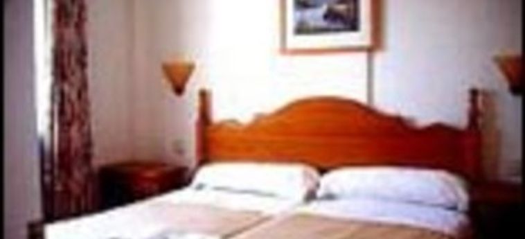 Hotel Apartamentos Castell Sol:  MINORCA - ISOLE BALEARI