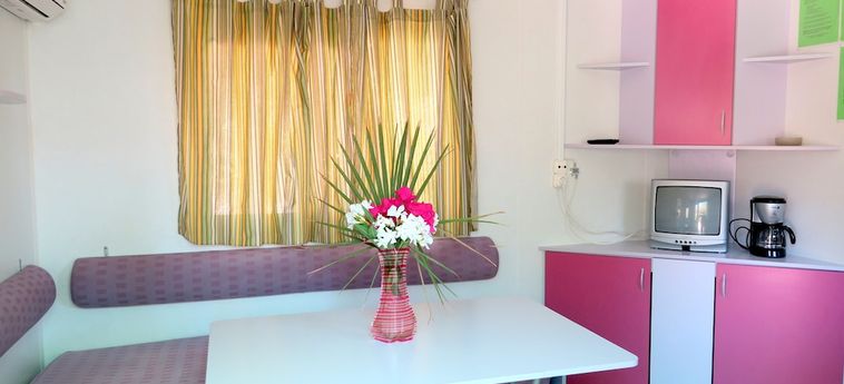 Hotel Camping &Amp; Bungalow Cueva Negra Mojacar : Photo 