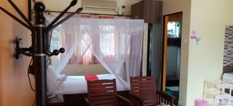 Hotel Makwetu Villas:  MOMBASA