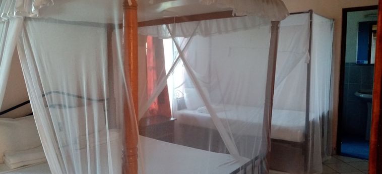 Hotel Makwetu Villas:  MOMBASA