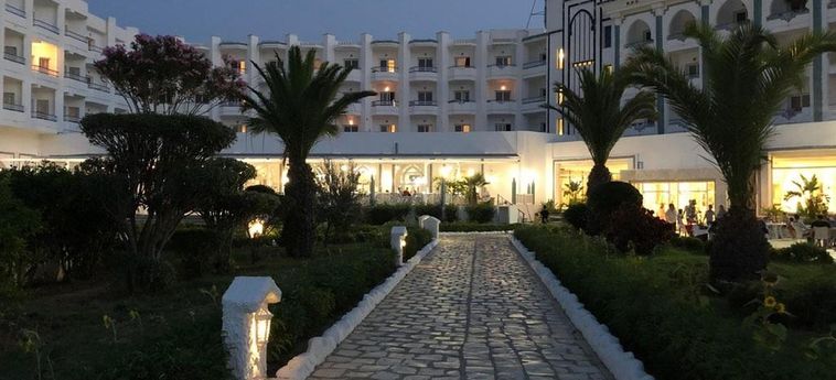 Hôtel PALMYRA HOLIDAY RESORT & SPA