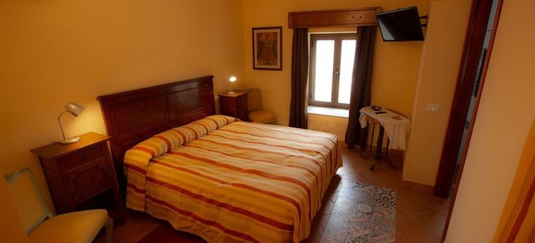 Hotel B&Amp;B Palazzo Cutò Monreale - Palermo: Foto 
