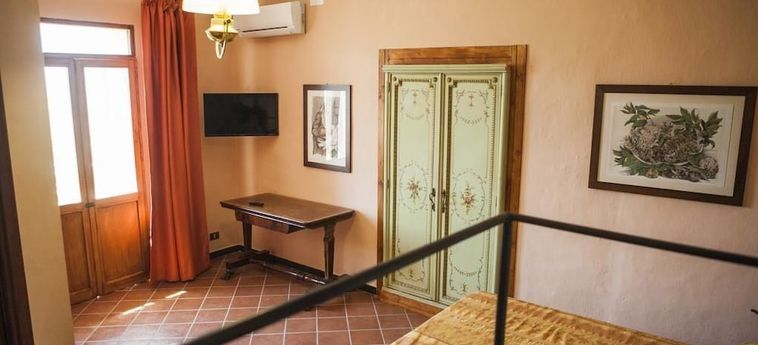 Hotel B&Amp;B Palazzo Cutò Monreale - Palermo: Foto 