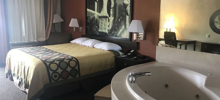 Hotel Super 8 By Wyndham Monroe:  MONROE (LA)