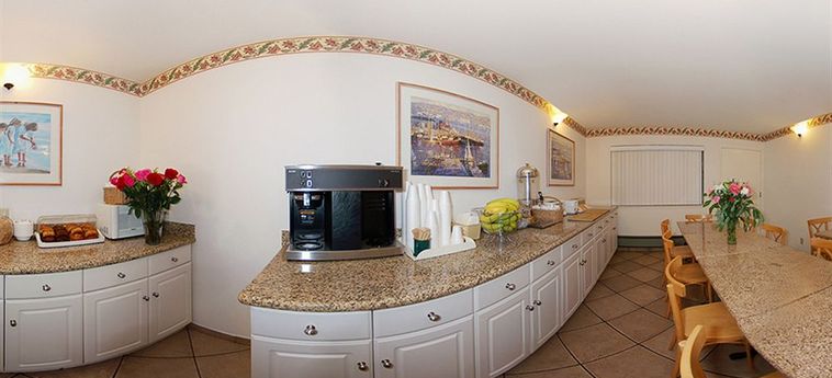 Hotel Scottish Fairway Inn:  MONTEREY (CA)