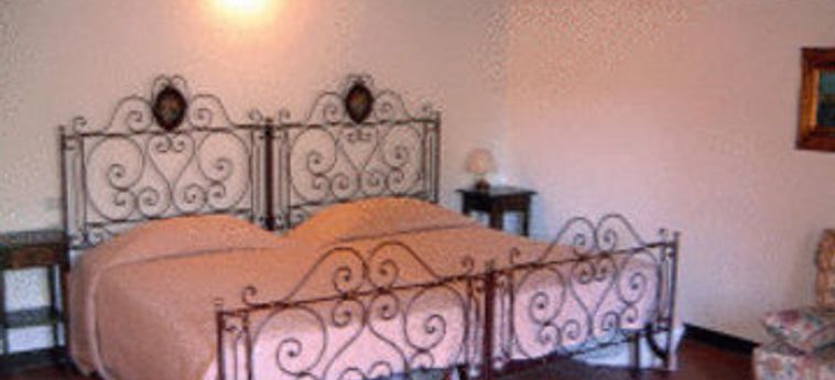 Hotel Borgo Gallinaio:  MONTERIGGIONI - SIENA