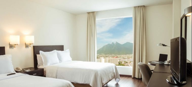 Hotel Fiesta Inn Monterrey Tecnológico:  MONTERREY