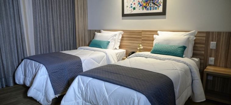 Hotel Dubai Sui­tes:  MONTES CLAROS
