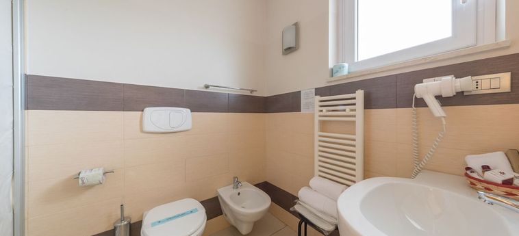 Hotel La Ninfea Montesilvano - Pescara : Photo 