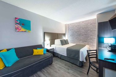 Hotel Travelodge By Wyndham Montreal Centre Montreal: Photo 