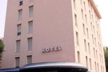 Helios Hotel Monza:  MONZA