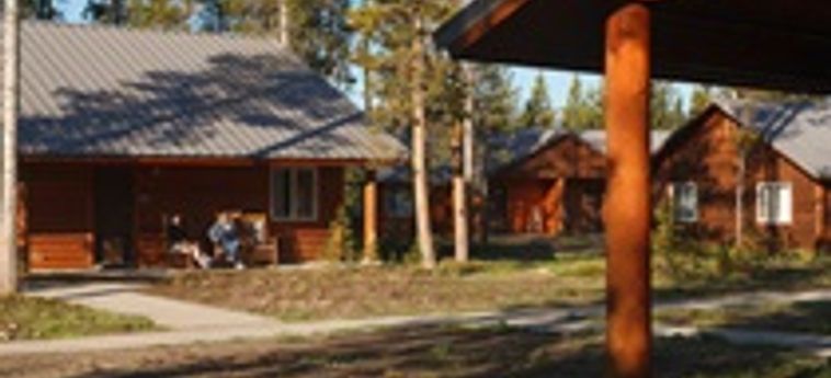 HEADWATERS LODGE AND CABINS AT FLAGG RANCH 0 Etoiles