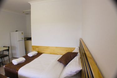 Hotel Baths Motel:  MOREE