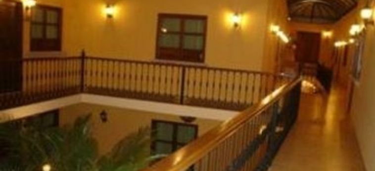 Casa Del Virrey Hotel & Suites:  MORELIA