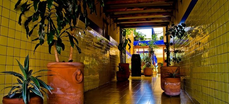 Hotel Allende Morelia By Dot Light:  MORELIA