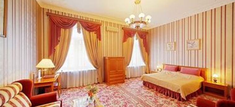 Legendary Hotel Sovietsky:  MOSCOU