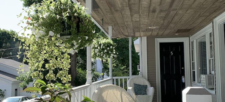 Acadia Hotel-Downtown:  MT DESERT ISLAND (ME)