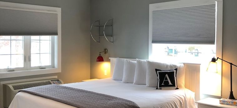 Acadia Hotel-Downtown:  MT DESERT ISLAND (ME)