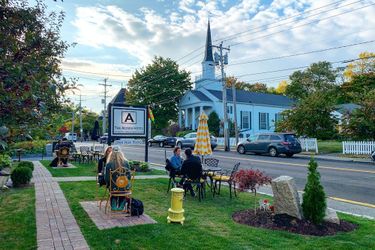 Acadia Hotel-Downtown:  MT DESERT ISLAND (ME)