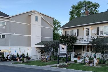 Acadia Hotel-Downtown:  MT DESERT ISLAND (ME)