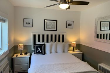 Acadia Hotel-Downtown:  MT DESERT ISLAND (ME)