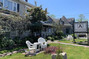 Acadia Hotel-Downtown:  MT DESERT ISLAND (ME)