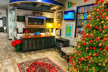 Acadia Hotel-Downtown:  MT DESERT ISLAND (ME)