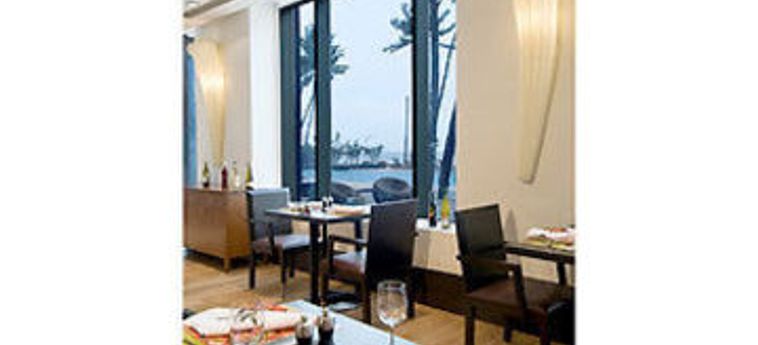 Hotel Novotel Mumbai  Juhu Beach:  MUMBAI