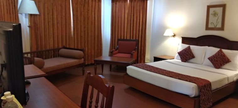 Hotel Issacs Residency:  MUNNAR
