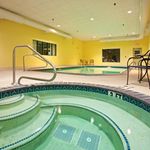 HOLIDAY INN EXPRESS HOTEL & SUITES MURRAY 2 Stars