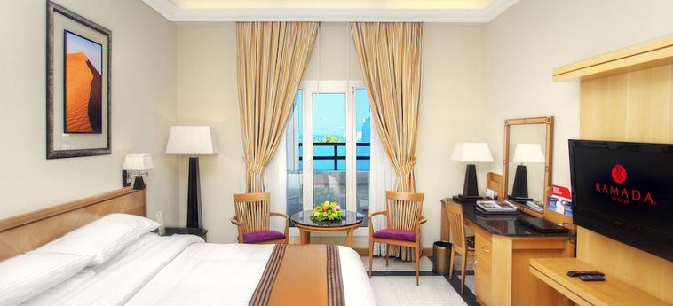 Hotel Ramada By Windham Qurum Beach:  MUSKAT