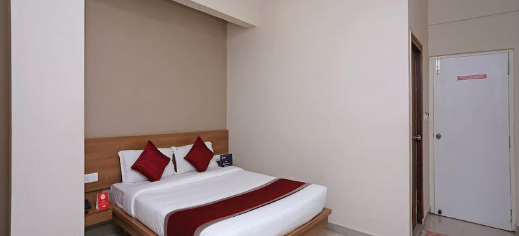 Hotel SAMASTH ROOM AND SUITES